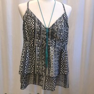 EUC American Eagle trial print peplum top